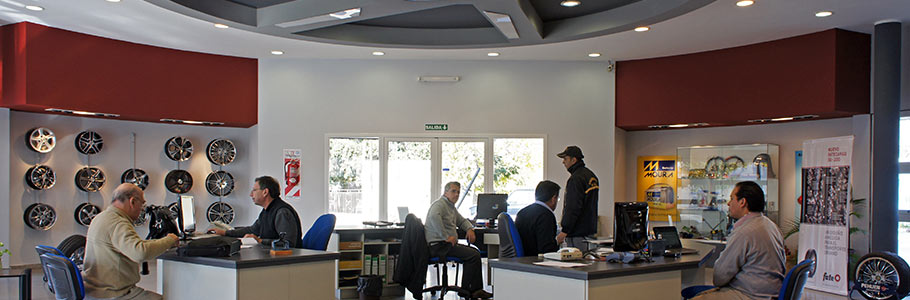 Showroom Pehuen Neumaticos